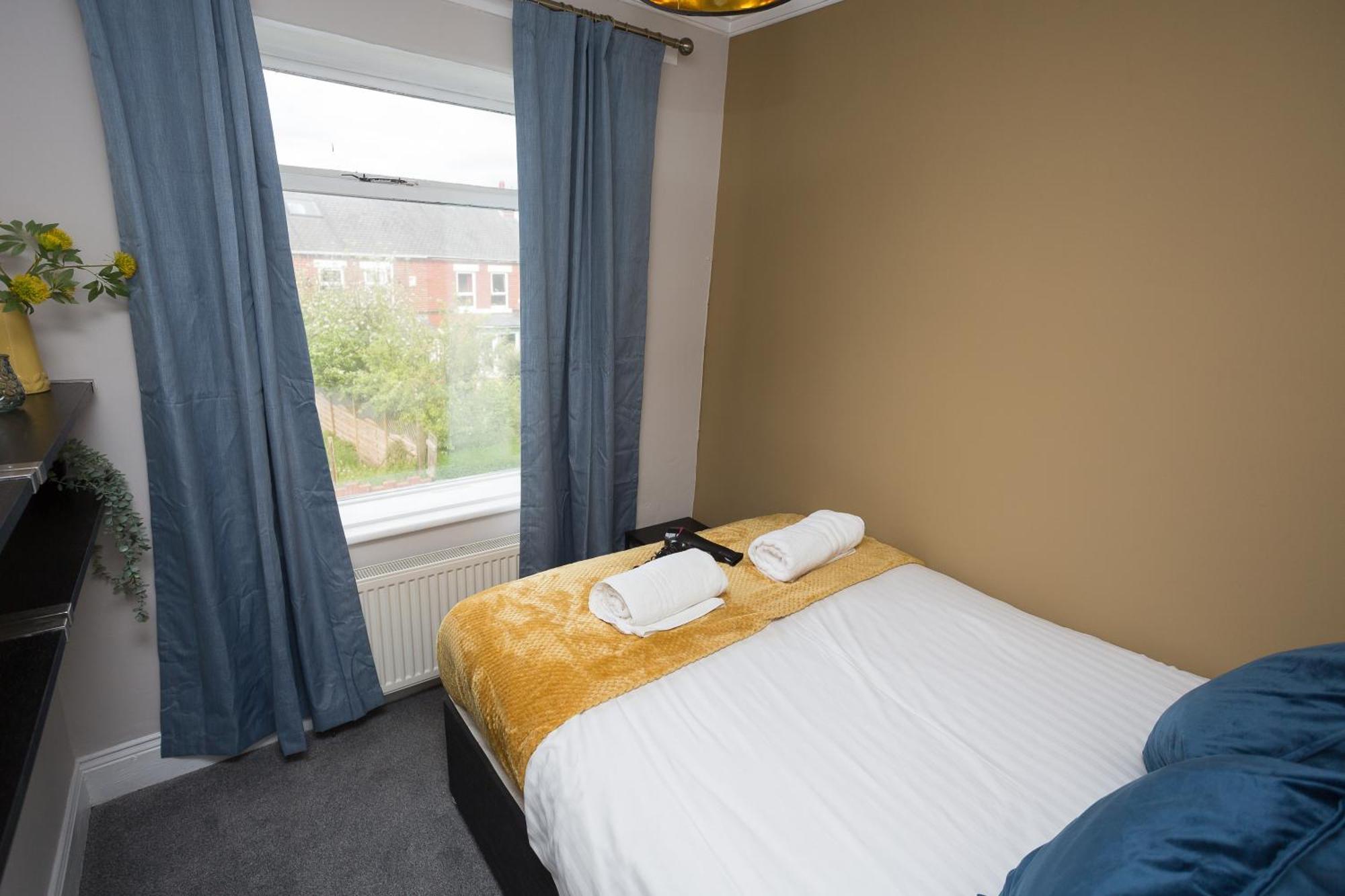 The Avenue-3 Bed Sleeps 6 Great For Contractors Villa Gateshead Bagian luar foto