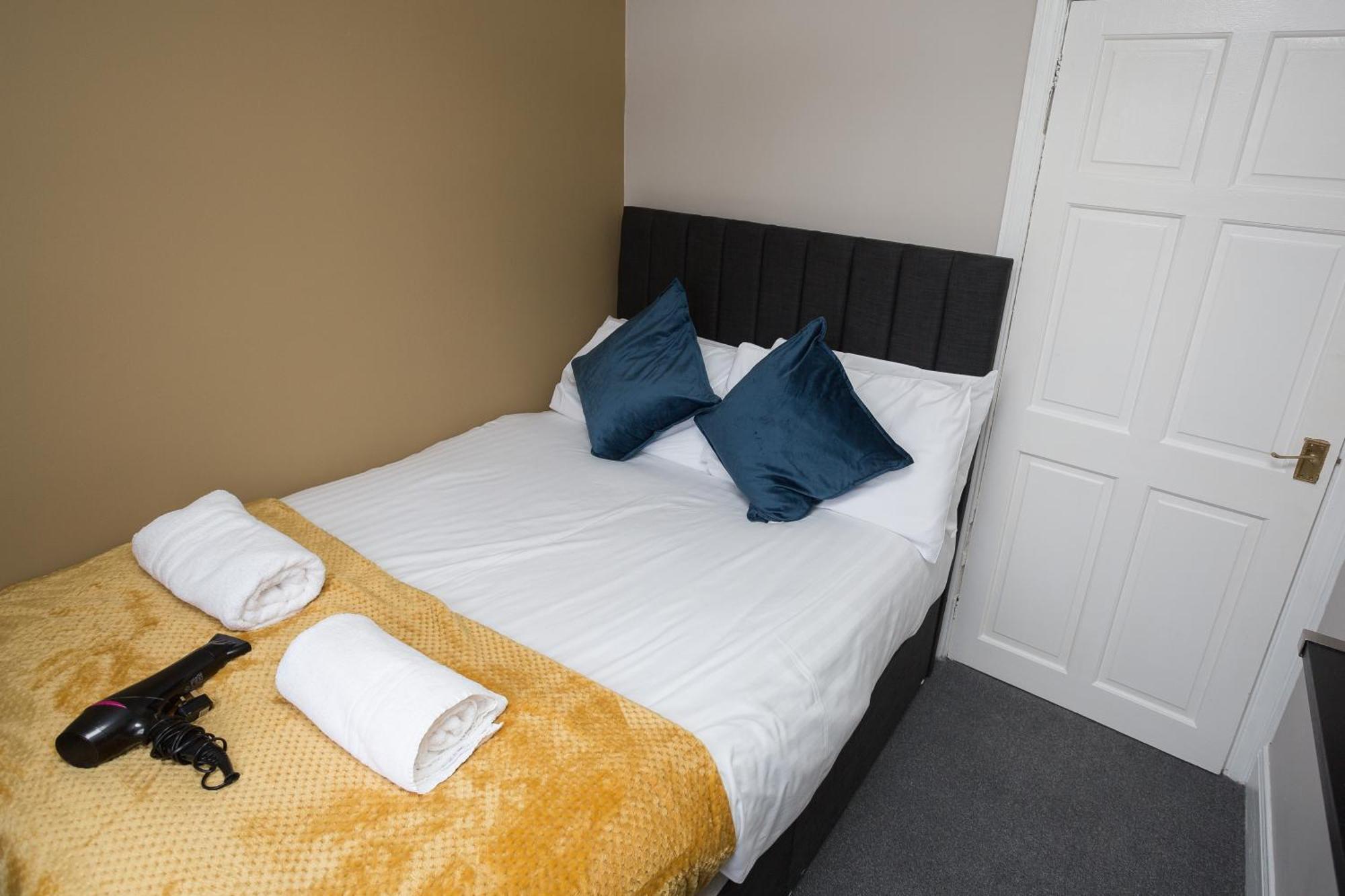 The Avenue-3 Bed Sleeps 6 Great For Contractors Villa Gateshead Bagian luar foto